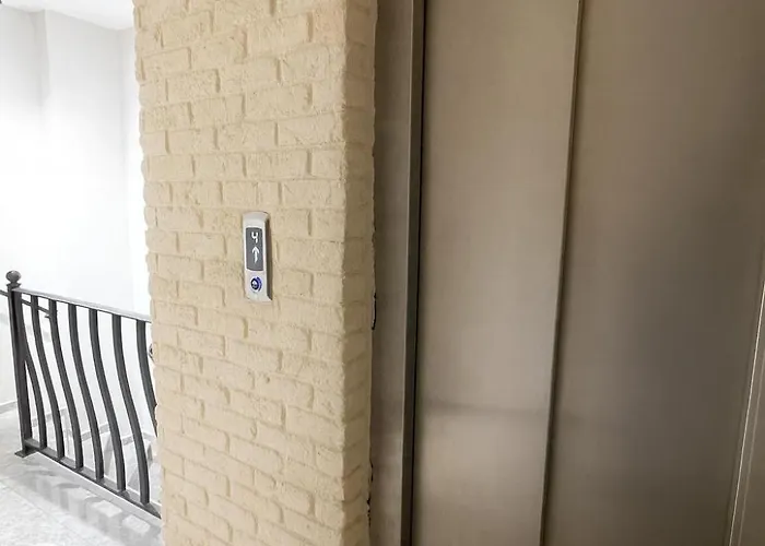 Ξενοδοχείο D-east Signature